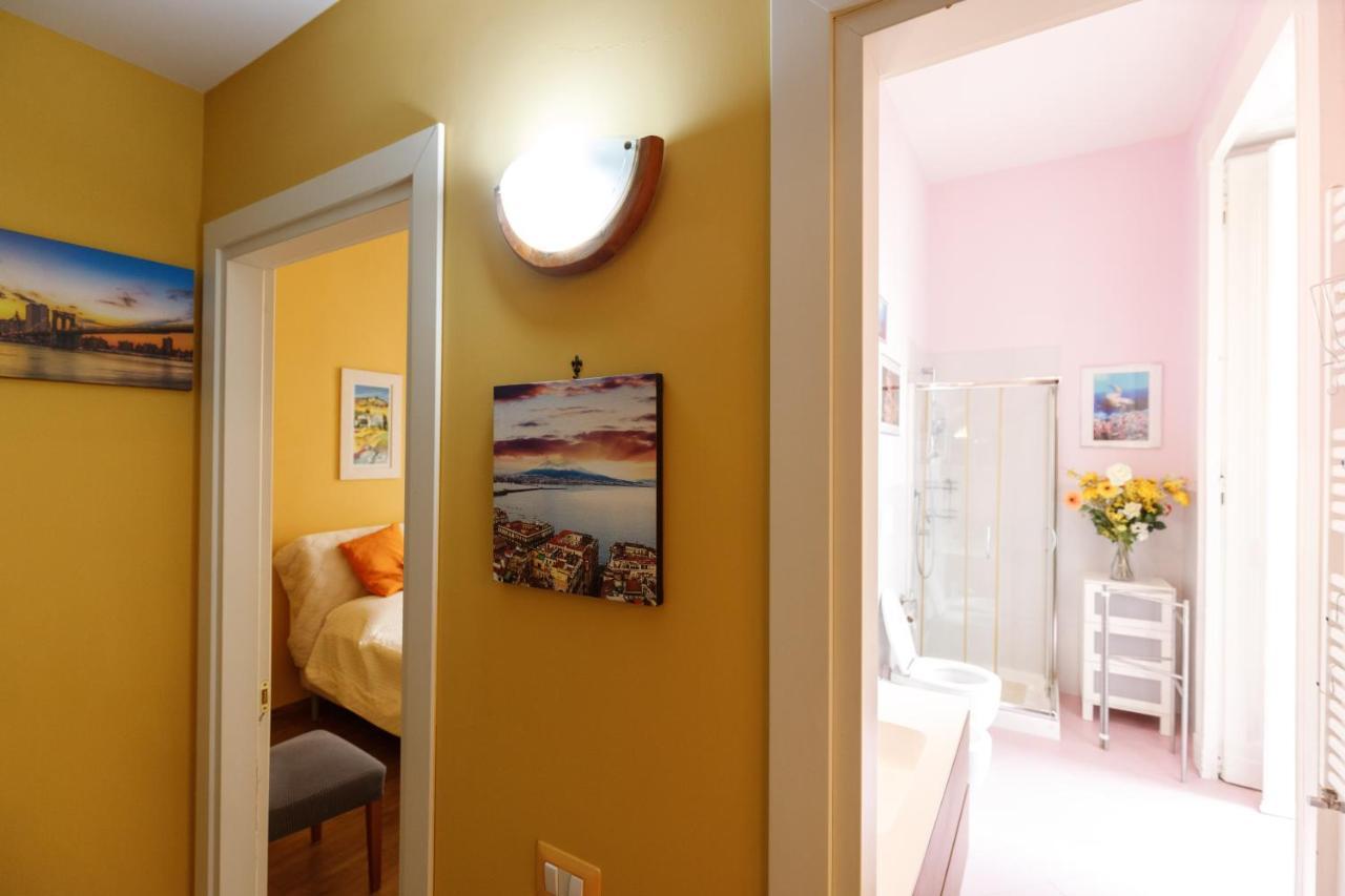 Duomo 77 - In The Heart Of The Historical Center By Elite Villas Napoli Bagian luar foto